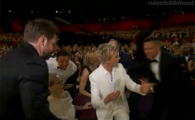 https://24.media.tumblr.com/e4d86b7c3e6378a637268a3a2ce88aa8/tumblr_n1ubfhMIjv1r5zq6ao1_400.gif